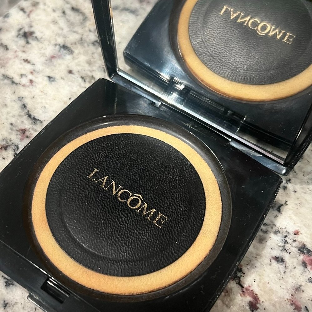 Lancôme Dual Finish Foundation 220 Buff